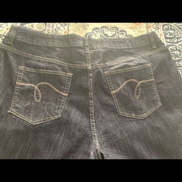 NWT - plus size Avenue Skinny Jeans 22 P - Picture 5 of 6